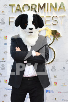 2022-07-02 - Taormina Messina, Italy, July 2, 2022, 68th Taormina Film Fest.
In the pic: Cosimo Gomez attends the red carpet at the Taormina Film Fest 2022. - 68TH TAORMINA FILM FEST 2022 - NEWS - EVENTS