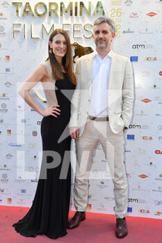 2022-07-02 - Taormina Messina, Italy, July 2, 2022, 68th Taormina Film Fest.
In the pic: Hester Ruoff and Bart Ruspoli attend the red carpet at the Taormina Film Fest 2022. - 68TH TAORMINA FILM FEST 2022 - NEWS - EVENTS