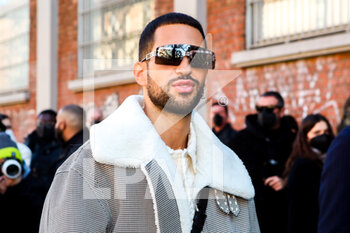 2022-01-15 - Mahmood arrives at the Fendi red carpet during the MFW 2022 in Milan, Italy, on 15 January 2022 - FENDI - MILAN MEN'S FASHION WEEK - FALL/WINTER 2022 - NEWS - FASHION