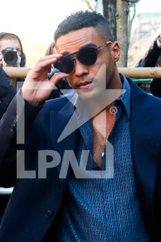 2022-01-15 - Lucien Laviscount arrives at the Fendi red carpet during the MFW 2022 in Milan, Italy, on 15 January 2022 - FENDI - MILAN MEN'S FASHION WEEK - FALL/WINTER 2022 - NEWS - FASHION