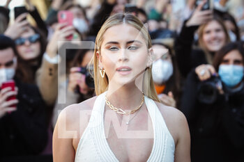 2022-02-23 - Valentina Ferragni arriving at Fendi fashion show during the Milan Fashion Week Fall/Winter 2022/2023 on February 23, 2022 in Milan, Italy. - FENDI - OUTSIDE CELEBRITY ARRIVALS - MILAN FASHION WEEK FALL/WINTER - NEWS - FASHION