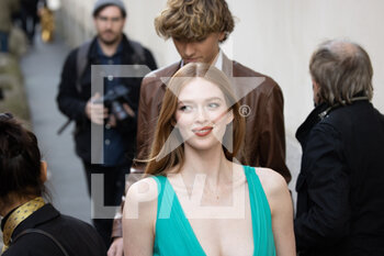 2022-02-23 - Larsen Thompson and Gavin Casalegno are seen on the front row of the Alberta Ferretti fashion show during the Milan Fashion Week Fall/Winter 2022/2023 on February 23, 2022 in Milan, Italy. Photo: Cinzia Camela. - ALBERTA FERRETTI - OUTSIDE ARRIVALS - MILAN FASHION WEEK WOMENSWEAR FALL/WINTER 2022/2023 - NEWS - FASHION