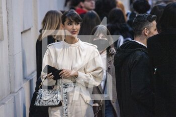 2022-02-23 - Stella Egitto is seen after the Alberta Ferretti fashion show during the Milan Fashion Week Fall/Winter 2022/2023 on February 23, 2022 in Milan, Italy. Photo: Cinzia Camela. - ALBERTA FERRETTI - OUTSIDE ARRIVALS - MILAN FASHION WEEK WOMENSWEAR FALL/WINTER 2022/2023 - NEWS - FASHION