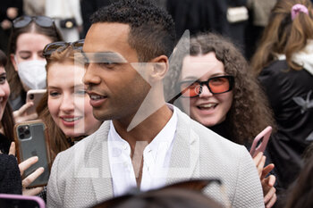 2022-02-24 - Lucien Laviscount is seen arriving at the Emporio Armani fashion show during the Milan Fashion Week Fall/Winter 2022/2023 on February 24, 2022 in Milan, Italy. Photo: Cinzia Camela. - EMPORIO ARMANI - OUTSIDE ARRIVALS - MILAN FASHION WEEK FALL/WINTER 2022/2023 - NEWS - FASHION