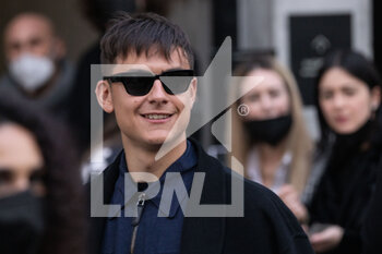 2022-02-24 - Paulo Dybala is seen at the Emporio Armani fashion show during the Milan Fashion Week Fall/Winter 2022/2023 on February 24, 2022 in Milan, Italy. Photo: Cinzia Camela. - EMPORIO ARMANI - OUTSIDE ARRIVALS - MILAN FASHION WEEK FALL/WINTER 2022/2023 - NEWS - FASHION