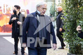 2022-02-25 - Diego Della Valle is seen at the Tod's fashion show during the Milan Fashion Week Fall/Winter 2022/2023 on February 25th, 2022 in Milan, Italy. Photo: Cinzia Camela. - TOD'S - OUTSIDE ARRIVALS - MILAN FASHION WEEK WOMENSWEAR FALL/WINTER 2022/2023 - NEWS - FASHION