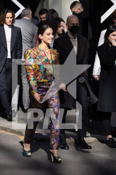 2022-02-26 - Emily Pallini is seen at the Dolce & Gabbana fashion show during the Milan Fashion Week Fall/Winter 2022/2023 on February 26th, 2022 in Milan, Italy. Photo: Cinzia Camela. - DOLCE & GABBANA - OUTSIDE ARRIVALS - MILAN FASHION WEEK WOMENSWEAR FALL/WINTER 2022/2023 - NEWS - FASHION