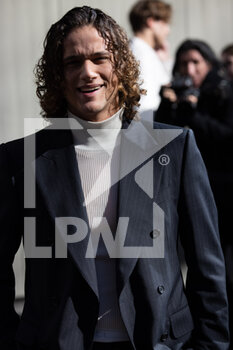 2022-02-26 - Tommaso Donadoni is seen at the Dolce & Gabbana fashion show during the Milan Fashion Week Fall/Winter 2022/2023 on February 26th, 2022 in Milan, Italy. Photo: Cinzia Camela. - DOLCE & GABBANA - OUTSIDE ARRIVALS - MILAN FASHION WEEK WOMENSWEAR FALL/WINTER 2022/2023 - NEWS - FASHION