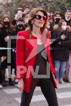 2022-02-27 - Anna Dello Russo arriving at Ferrari fashion show during the Milan Fashion Week Fall/Winter 2022/2023 on February 27, 2022 in Milan, Italy.  - ARRIVALS AT FERRARI FASHION SHOW DURING THE MILAN FASHION WEEK FALL/WINTER 2022/2023 - NEWS - FASHION