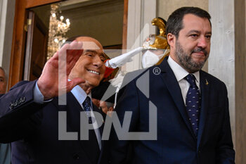 2022-10-21 - ROME, ITALY - OCTOBER 21: Matteo Salvini and Silvio Berlusconi leaves the meeting with Italian President Sergio Mattarella during the first day of consultations at Quirinale Palace, on October 21, 2022 in Rome, Italy.
(Photo by Fabrizio Corradetti / LiveMedia) - ITALY QUIRINALE CONSULTATIONS FOR THE FORMATION OF A NEW GOVERNMENT DAY 2 - NEWS - POLITICS