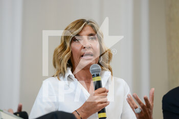 2022-05-03 - Myrta Merlino, journalist - PRESENTATION OF ALAN FRIEDMAN'S BOOK “IL PREZZO DEL FUTURO“ - NEWS - POLITICS