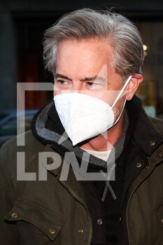 2022-01-16 - Kyle MacLachlan arrives at Palazzo Parigi during the MFW 2022 in Milan, Italy - CELEBRITY SIGHTNING - MFW 2022 - NEWS - VIP