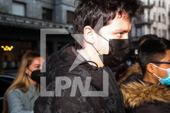 2022-01-16 - Asa Butterfield arrives at Palazzo Parigi during the MFW 2022 in Milan, Italy - CELEBRITY SIGHTNING - MFW 2022 - NEWS - VIP