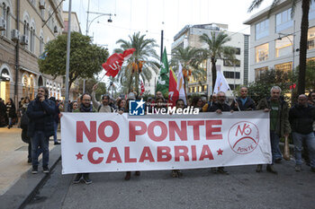 2023-12-02 - Demonstators protest against the building of the bridge on the Messina Strait - NATIONAL DEMONSTRATION AGAINST THE BUILDING OF THE BRIDGE ON THE MESSINA STRAIT - NEWS - ENVIRONMENT