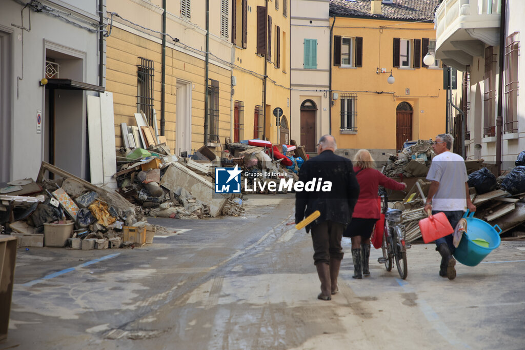 Flood damages in the city of Faenza - REPORTAGE - ENVIRONMENT