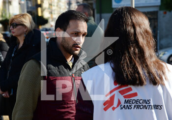 02/03/2023 - medical volunteers without borders with the relatives of the victims - MATTARELLA PRESIDENT OF THE  ITALIAN REPUBLIC VISITING CROTONE AFTER THE MIGRANT SHIPWRECK - NEWS - CRONACA