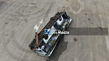 2023-10-04 - The bus was removed after the accident - ACCIDENT OF THE BUS FALLING FROM THE OVERPASS - NEWS - CHRONICLE