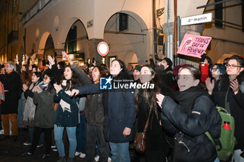 2023-11-20 - 20231120 - Padova - Piazza delle Erbe - Manifestazione per Giulia Cecchettin e le violenze di genere - MANIFESTAZIONE PER GIULIA CECCHETTIN - NEWS - CHRONICLE