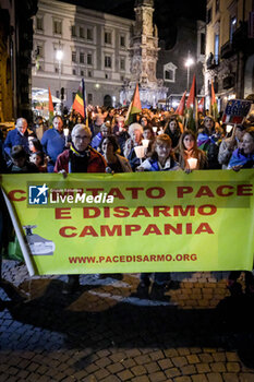 2023-11-20 - The Peace and Disarmament Committee meets in Naples November, 20 2023, for an interfaith torchlight procession for Peace in the Middle East between Palestine and Israel - PEACE AND DISARMAMENT, TORCHLIGHT PROCESSION IN NAPLES - NEWS - CHRONICLE