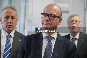 2023-11-21 - Minister of Education and Merit, Giuseppe Valditara meets students from three schools in Campania, Italy, the minister visits the 'Apple Developer Academy', San Giovanni a Teduccio Campus. - MINISTER OF EDUCATION AND MERIT, GIUSEPPE VALDITARA IN NAPLES - NEWS - CHRONICLE