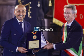 Luciano Spalletti Honorary citizenship of Naples - NEWS - CHRONICLE