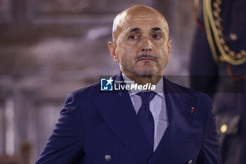 2023-12-07 - The city council of Naples, at the proposal of Mayor Gaetano Manfredi, mayor of Naples, confers the honorary citizenship of Naples on Luciano Spalletti, the coach from Certaldo who led Napoli to the Scudetto title in the last soccer championship. - LUCIANO SPALLETTI HONORARY CITIZENSHIP OF NAPLES - NEWS - CHRONICLE