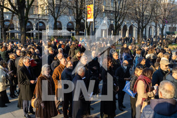 2023-01-20 - The crowd outside the theater - BERGAMO BRESCIA ITALIAN CAPITAL OF CULTURE 2023 - INSTITUTIONAL OPENING - NEWS - CULTURE