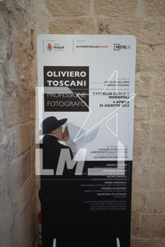 2023-04-03 - Oliviero Toscani, Professione Fotografo at Castello Carlo V in Monopoli. Almost 80 photos of one of the most famous and talented photographers in the world, Oliviero Toscani - OLIVIERO TOSCANI, PROFESSIONE FOTOGRAFO - NEWS - CULTURE