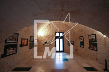 2023-04-03 - Preview of Oliviero Toscani exhibition in Monopoli - OLIVIERO TOSCANI, PROFESSIONE FOTOGRAFO - NEWS - CULTURE