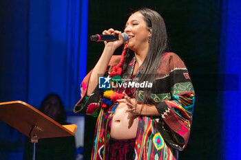 2023-05-24 - Singer Manizha - ISPI - CULTURE FOR PEACE - REPORTAGE - CULTURE