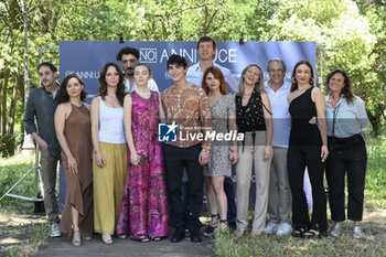 2023-06-26 - All the Cast during the Photocall of the film Noi Anni Luce at Casa del Cinema, 26 June 2023, Rome, Italy. - PHOTOCALL FILM NOI ANNI LUCE - REPORTAGE - CULTURE