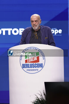 2023-09-29 - Tony Capuozzo, is an Italian journalist, writer and television presenter during the Forza Italia congress in Pestum September 29, 2023. - ITALY:  BERLUSCONI DAY, CONVENTION FORZA ITALIA  - NEWS - EVENTS