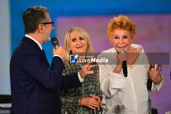 2023-10-15 - Italian singer Ornella Vanoni, Italian comic Luciana Litizzetto and TV Presenter Fabio Fazio speak during TV program 