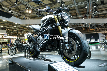 2023-11-07 - Benelli 752S naked motorcycle exposed at 80th edition of EICMA - Milan International Exhibition of Cycle and Motorcycle at Rho Fair on November 7, 2023, Rho - Milan, Italy. - EICMA - 80TH EDITION OF INTERNATIONAL CYCLE AND MOTORCYCLE EXHIBITION - NEWS - EVENTS