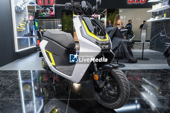 2023-11-07 - Urban electric scooter exposed at 80th edition of EICMA - Milan International Exhibition of Cycle and Motorcycle at Rho Fair on November 7, 2023, Rho - Milan, Italy. - EICMA - 80TH EDITION OF INTERNATIONAL CYCLE AND MOTORCYCLE EXHIBITION - NEWS - EVENTS
