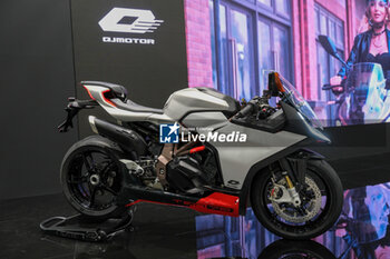 2023-11-07 - QJ Motor TEN 7B motorbike exposed at 80th edition of EICMA - Milan International Exhibition of Cycle and Motorcycle at Rho Fair on November 7, 2023, Rho - Milan, Italy. - EICMA - 80TH EDITION OF INTERNATIONAL CYCLE AND MOTORCYCLE EXHIBITION - NEWS - EVENTS