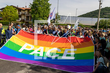 2023-05-07 - People during the march with the autorithies - BERGAMO-BRESCIA IN CAMMINO - REPORTAGE - EVENTS
