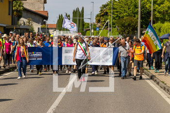 2023-05-07 - Marzia Marchesi opening the march - BERGAMO-BRESCIA IN CAMMINO - REPORTAGE - EVENTS