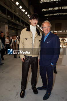2023-09-22 - Chen Muchi and Andrea Della Valle attend the Tod's fashion show during the Milan Fashion Week Womenswear Spring/Summer 2024 on September 22, 2023 in Milan, Italy. ©Photo: Cinzia Camela. - TOD'S - CELEBRITY - MILAN FASHION WEEK - WOMENSWEAR SPRING/SUMMER 2024 - NEWS - FASHION