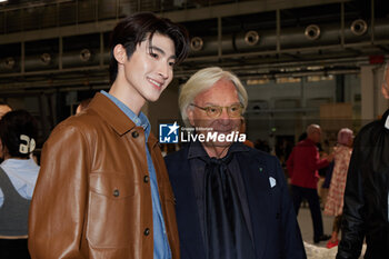 2023-09-22 - Pongtiwat Tangwancharoen and Diego Della Valle, attend the Tod's fashion show during the Milan Fashion Week Womenswear Spring/Summer 2024 on September 22, 2023 in Milan, Italy. ©Photo: Cinzia Camela. - TOD'S - CELEBRITY - MILAN FASHION WEEK - WOMENSWEAR SPRING/SUMMER 2024 - NEWS - FASHION