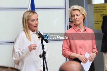 2023-05-25 - The president of the European parliament Ursula Von der Leyen with the Italian president of the council of ministers Giorgia Meloni and the president of the Emilia Romagna region during the press meeting on the occasion of the inspection carried out in the region in the provinces affected by the flood. Bologna, Italy, May 25, 2023. photo: stringer bologna - THE PRESIDENT OF THE EUROPEAN PARLIAMENT URSULA VON DER LEYEN WITH THE ITALIAN PRESIDENT OF THE COUNCIL OF MINISTERS GIORGIO MELONI AND THE PRESIDENT OF THE EMILIA ROMAGNA REGION DURING THE PRESS METING IN BOLOGNA - NEWS - POLITICS