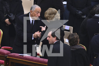 2023-01-05 - President of Portugal Marcelo Rebelo de Sousa and Queen Sofia of Spain during the Funeral Mass for the Pope Emeritus Benedict XVI on January 5, 2023 at St Peter's Basilica, Vatican City,  Vatican. - THE FUNERAL OF POPE EMERITUS BENEDICT XVI - NEWS - RELIGION