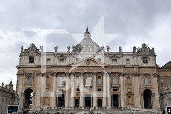 2023-01-15 - Basilica San Pietro during Pope Francis speaks from the window of the apostolic palace during the weekly Angelus prayer on January 15, 2023 in The Vatican.
(Photo by Fabrizio Corradetti / LiveMedia) - ANGELUS POPE FRANCESCO - NEWS - RELIGION