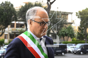 2023-04-13 - Roberto Gualtieri Mayor of Rome during the funeral of Alessandro Parini, who died in the Tel Aviv bombing, in the Basilica of Saints Peter and Paul in Eur 13th April 2023, Rome, Italy. - ALESSANDRO PARINI FUNERAL - NEWS - RELIGION