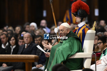 2023-11-19 - Pope Francis during Holy Mass World Day of the Poor, 19 November 2023 at the Saint Peter, Vatican City, Rome, Italy. - HOLY MASS WORLD DAY OF THE POOR AND ANGELUS - NEWS - RELIGION