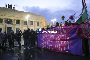 2023-11-25 - Demonstrators in front of Messina’s Court - GIORNATA CONTRO LA VIOLENZA SULLE DONNE 2023 _ NON UNA DI MENO - NEWS - SOCIETY