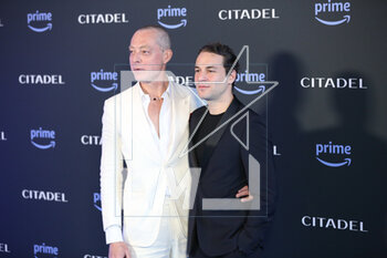 2023-04-21 - Lorenzo Cervasio and Maurizio Lombardi actors citadel Italy - PHOTOCALL CITADEL - NEWS - VIP