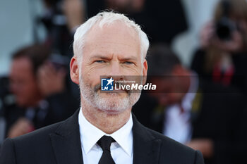 2023-08-30 - Martin McDonagh attends the opening red carpet at the 80th Venice International Film Festival on August 30, 2023 in Venice, Italy. ©Photo: Cinzia Camela. - OPENING RED CARPET - 80° VENICE INTERNATIONAL FILM FESTIVAL - NEWS - VIP