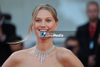 2023-08-30 - Toni Garrn attends the opening red carpet at the 80th Venice International Film Festival on August 30, 2023 in Venice, Italy. ©Photo: Cinzia Camela. - OPENING RED CARPET - 80° VENICE INTERNATIONAL FILM FESTIVAL - NEWS - VIP