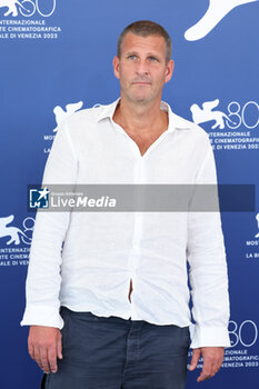 2023-09-01 - Anders Thomas Jensen attends a photocall for the movie 
